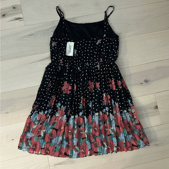 NWT Forever21 Polka Dot/Floral Dress Medium - Picture 11 of 11